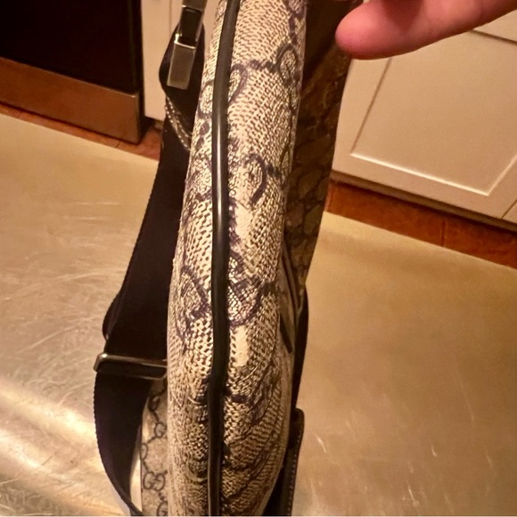 Gucci
Belt Bag GG Coated Canvas Large $1470 - Picture 11 of 14